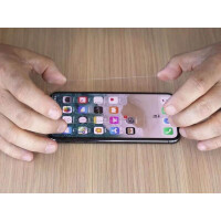 QUAD LOCK Displayschutzfolie aus gehärtetem Glas - iPhone 14